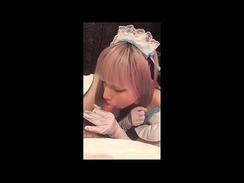 ❤️ 日本偶像[mayuka]，法国女仆装，第一部分，口交和用乳液打飞机 ❌ Porno❤