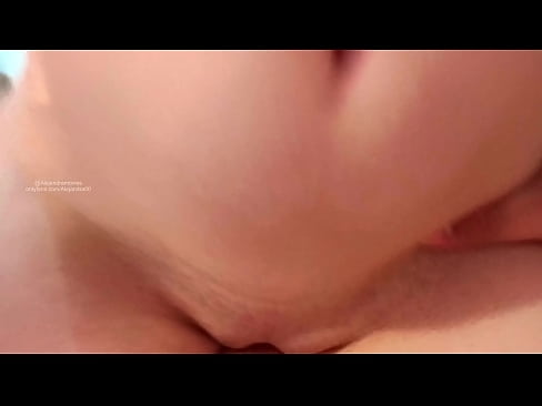❤️ 睡在姐姐的房间里，就这样被吵醒了 ❌ Porno❤